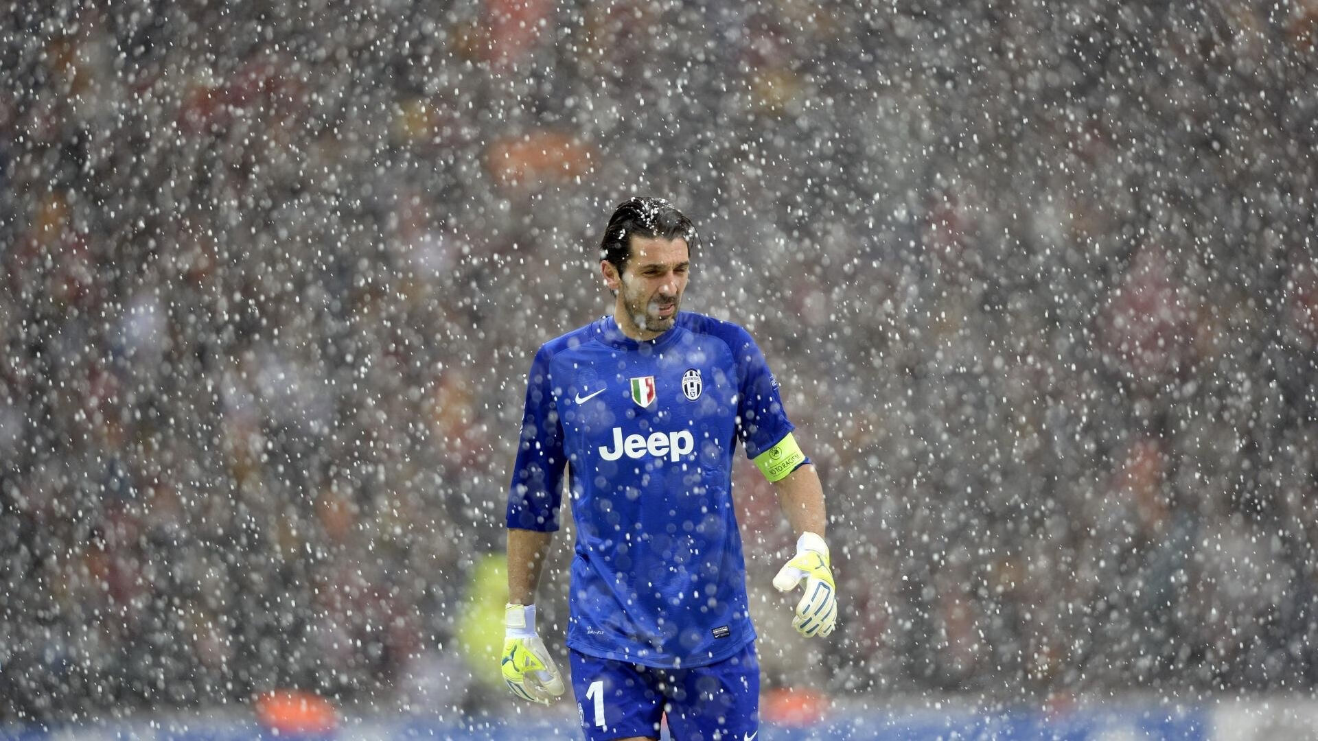 德甲:拜仁稳居第一,多特追赶两分,多特拜仁欧冠